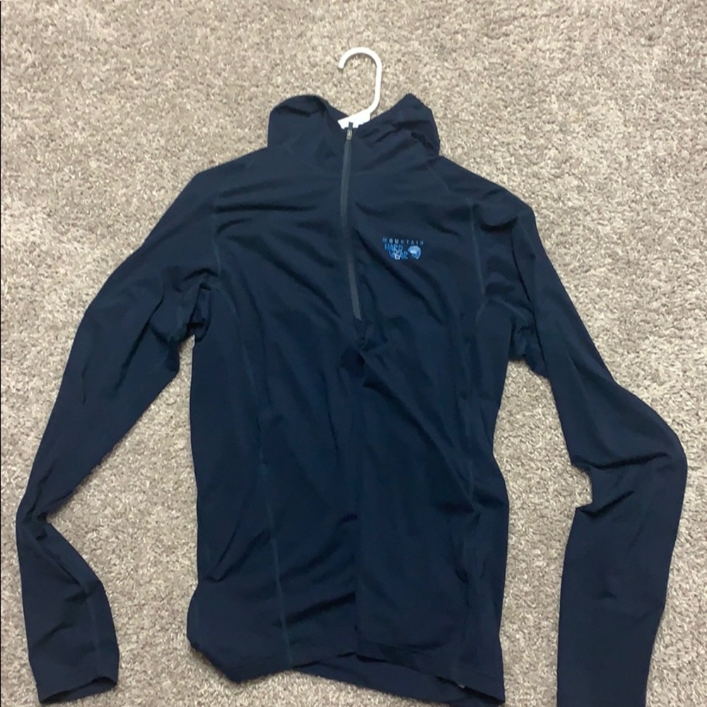 Athletic quarter zip